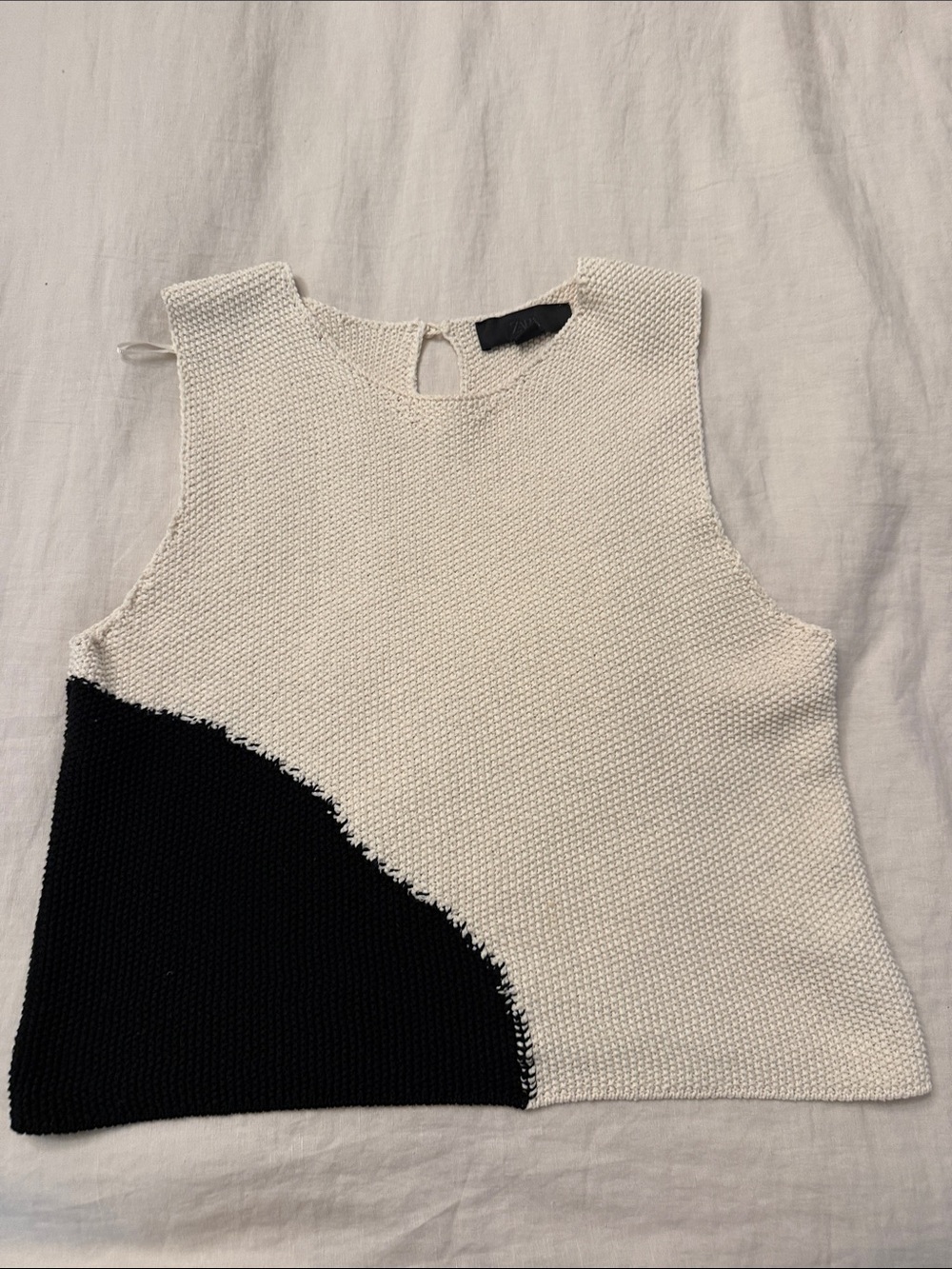 Zara Cream and Black Knit Curved Colorblock Tank